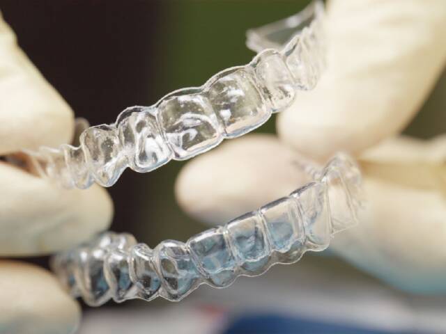 Invisalign Pros and Cons: Is It the Right Choice for You?